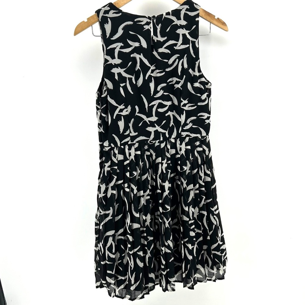 Gap Mens Black White Abstract Brushstroke Sleeveless Fit Flare Pleated Dress 4 - Picture 5 of 6